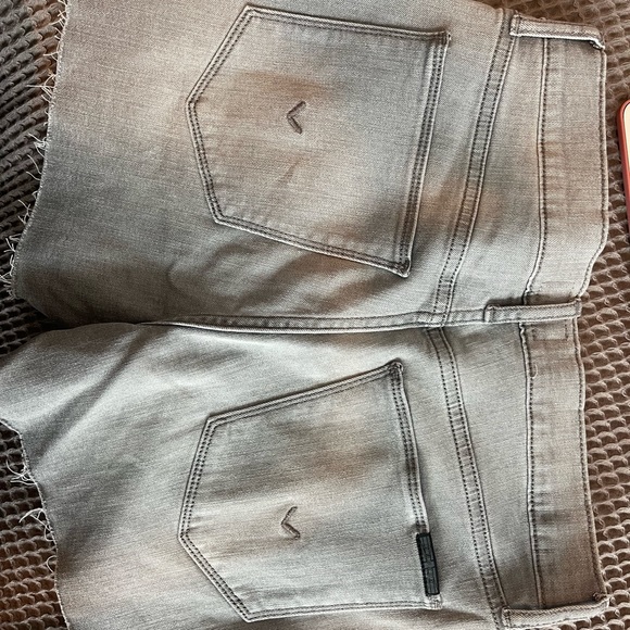 hudson gracie mid rise jean short - Picture 5 of 5